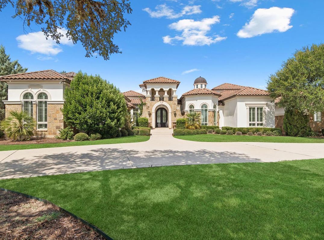 Elegant Single-Level Living in Huntington at Shavano Park